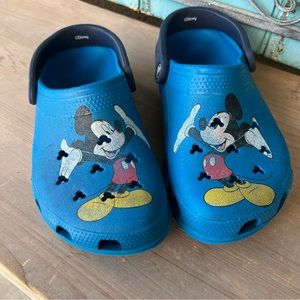 Disney Mickey Mouse Crocs Men’s 7 Women’s 9